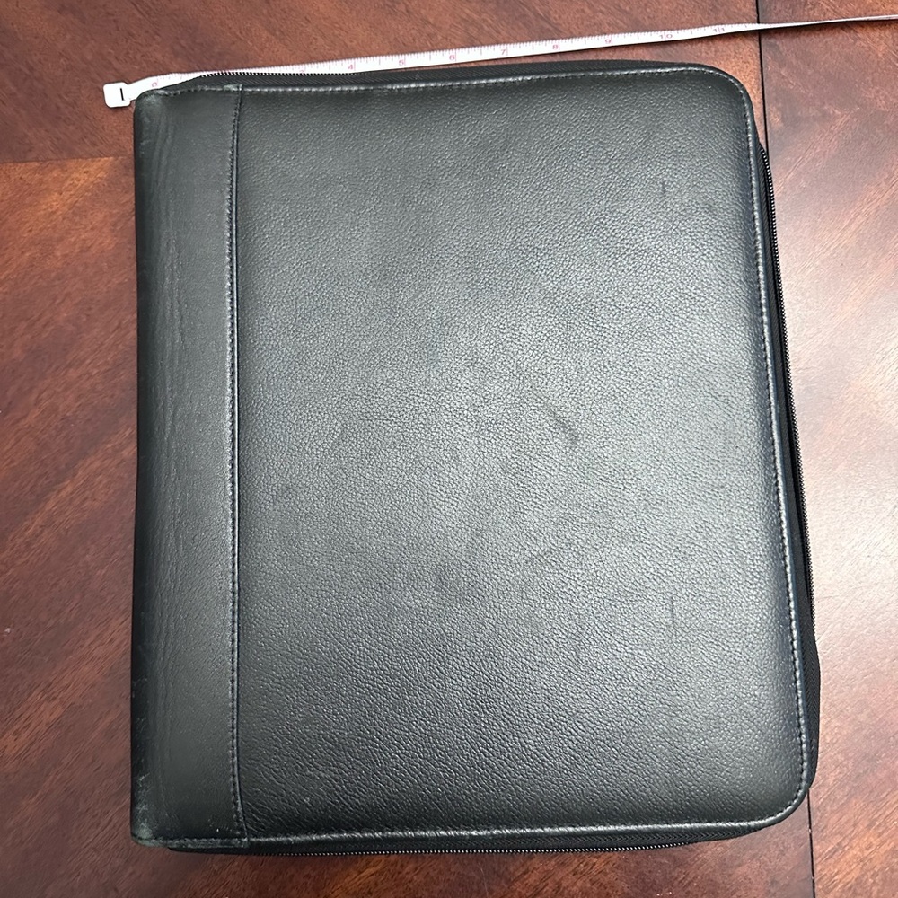 Day-Timer Black Leather Zip Around Planner Cover Organizer Binder